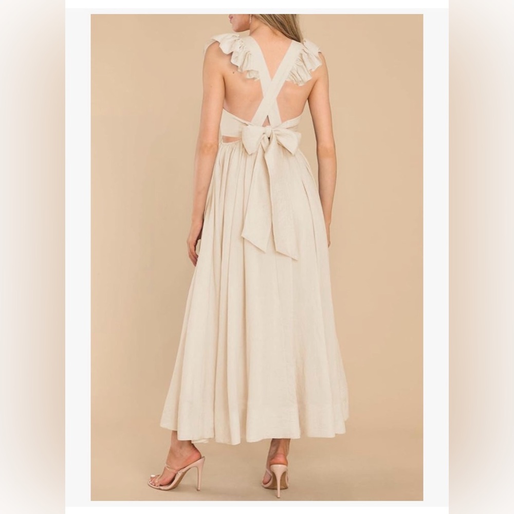 Elegant Cream Sleeveless Maxi Dress - Picture 2 of 7